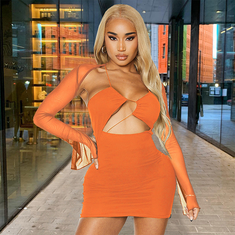 Damen Verführerisches Minikleid mit transparenten Ärmeln und Cut-Out-Details Sovae