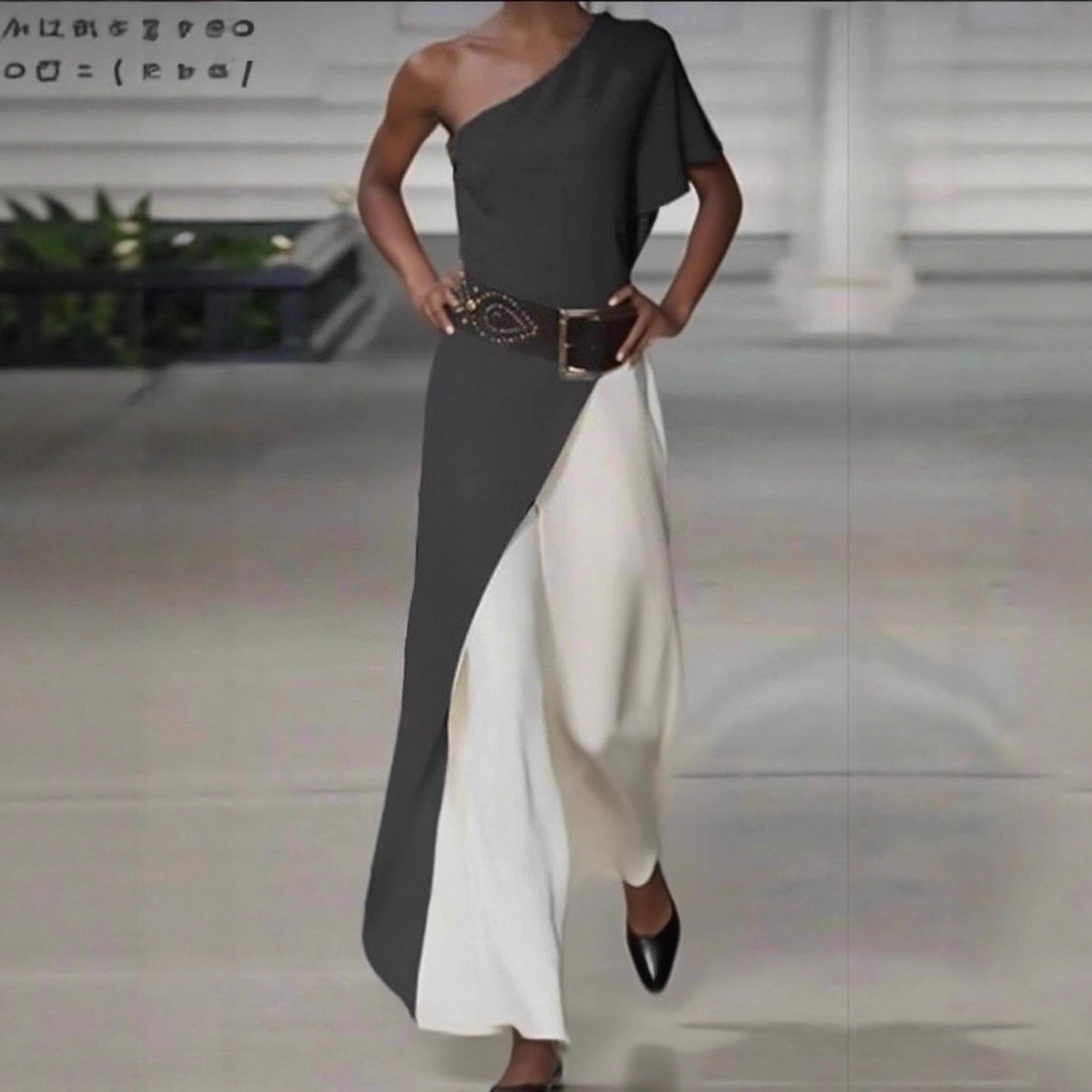 Damen Elegantes Einseitiges Maxikleid mit asymmetrischem Schnitt und schickem Gürtel Sovae