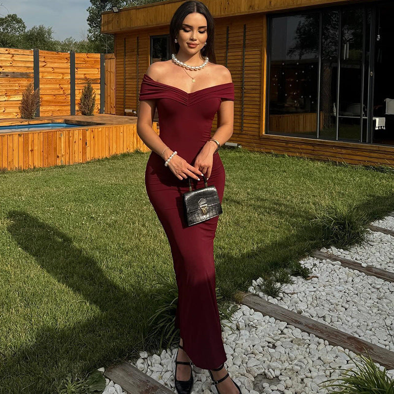 Damen Elegantes Maxikleid mit Off-Shoulder Design und taillierter Silhouette Sovae