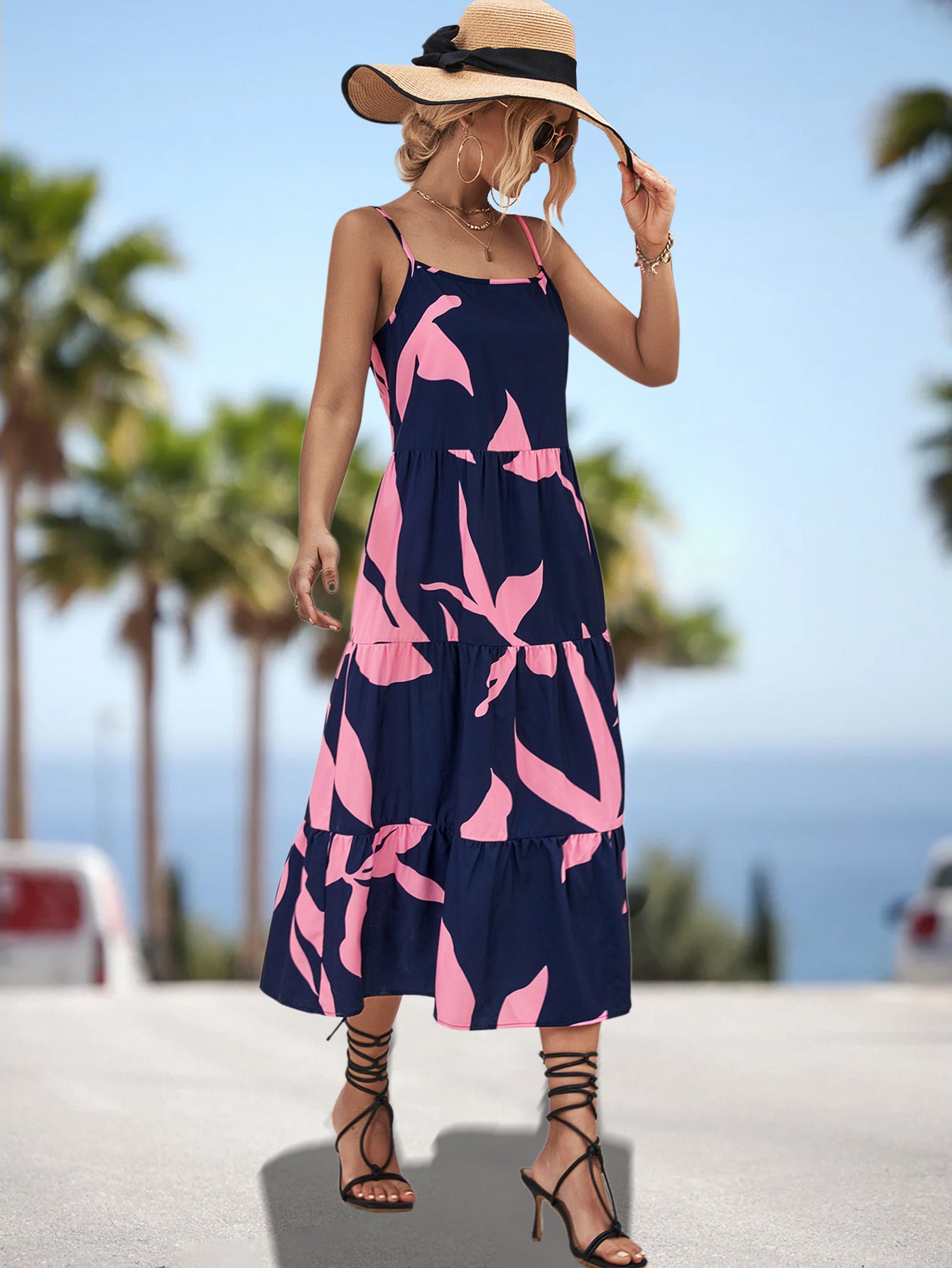 Damen Maxikleid mit elegantem Rüschen-Design und botanischem Print Sovae