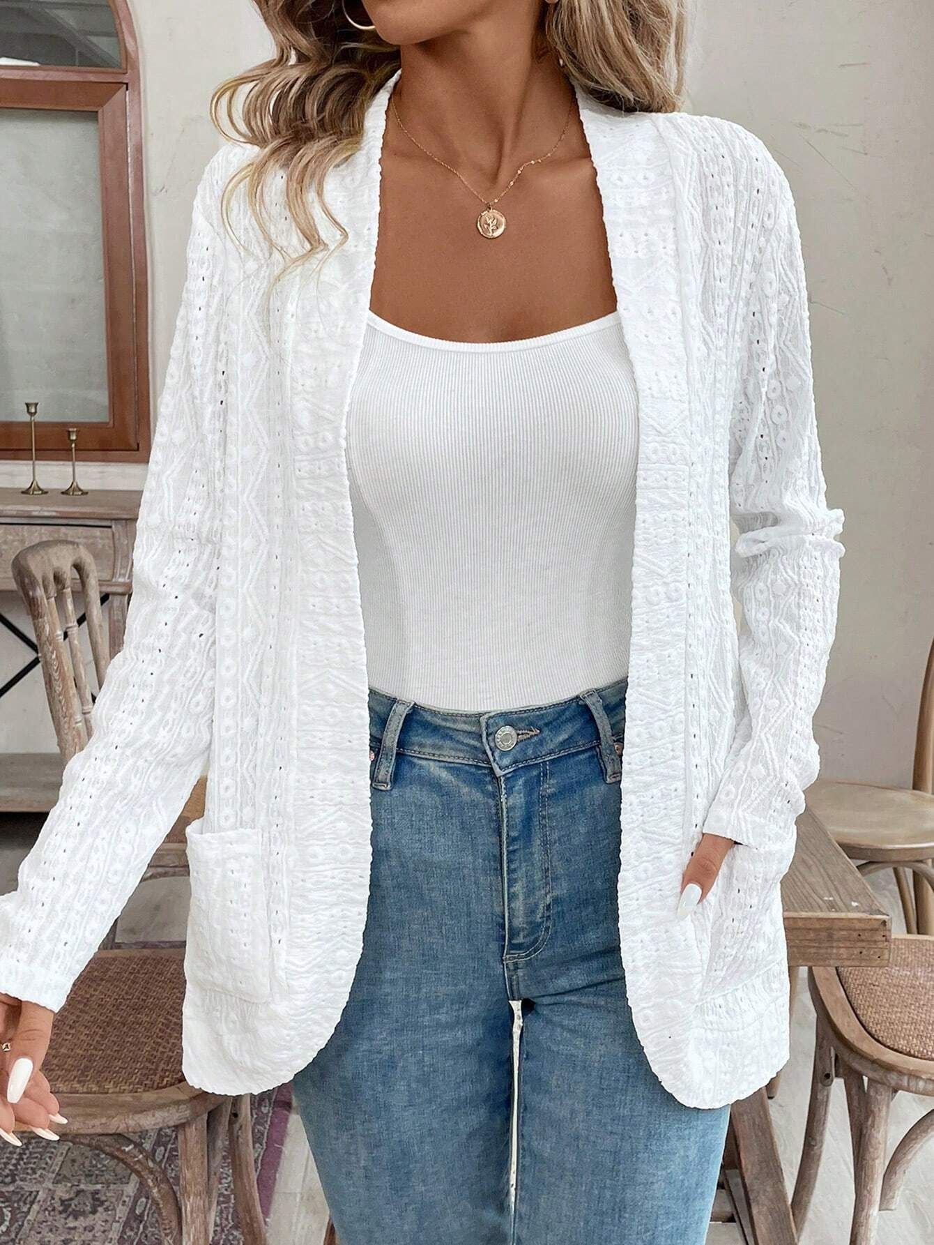 Damen Elegante Strickjacke mit feiner Lochmusterung Sovae