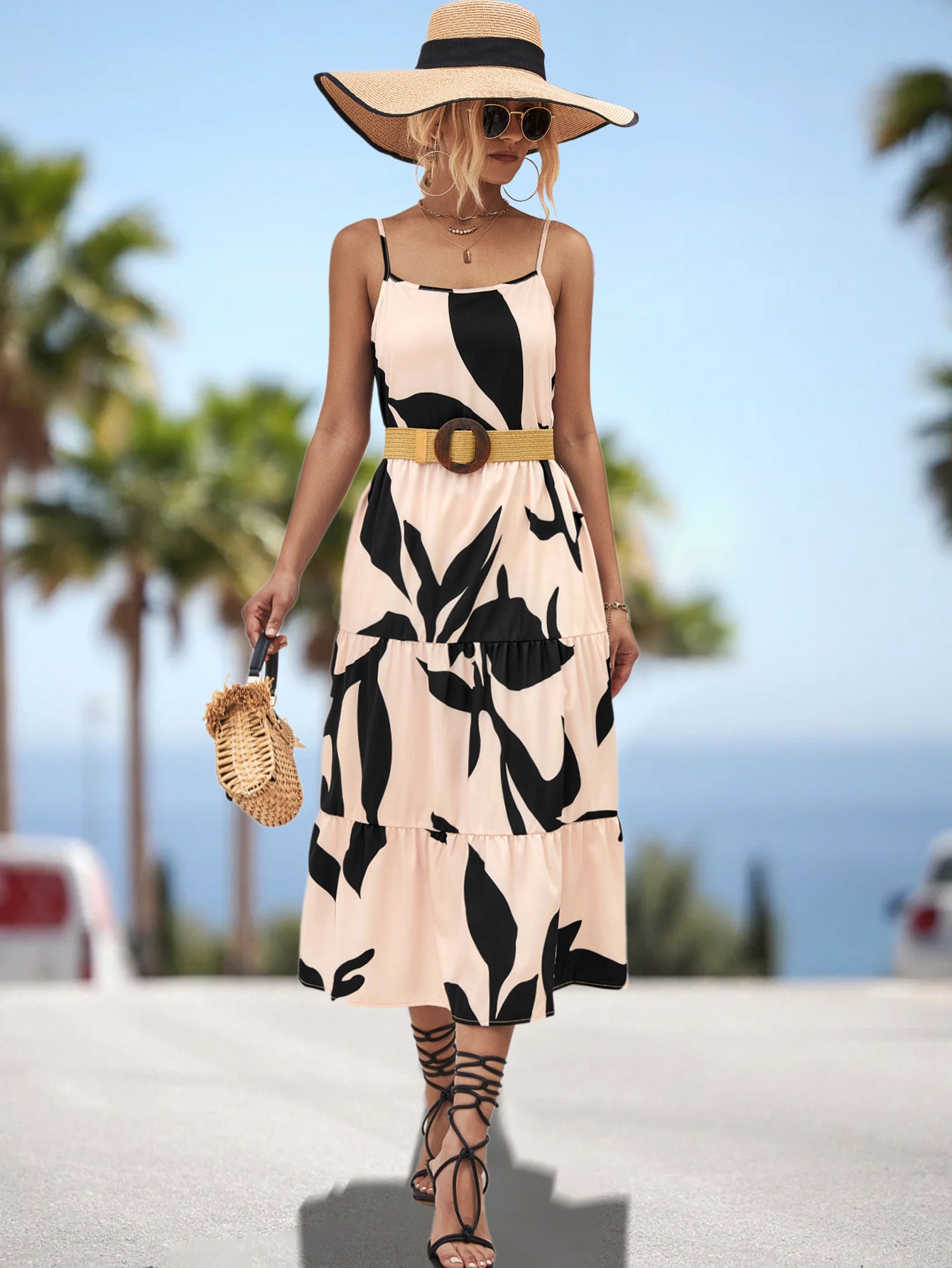 Damen Maxikleid mit elegantem Rüschen-Design und botanischem Print Sovae