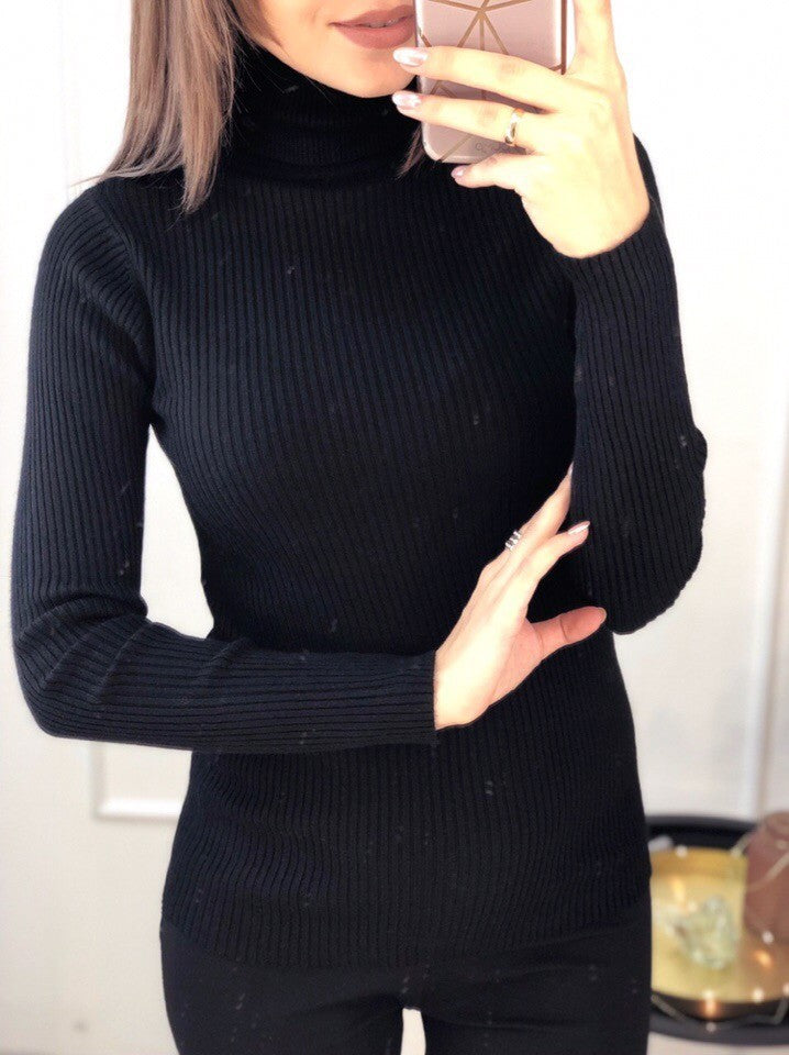 Damen Rollkragenpullover aus feinem Rippstrick Sovae