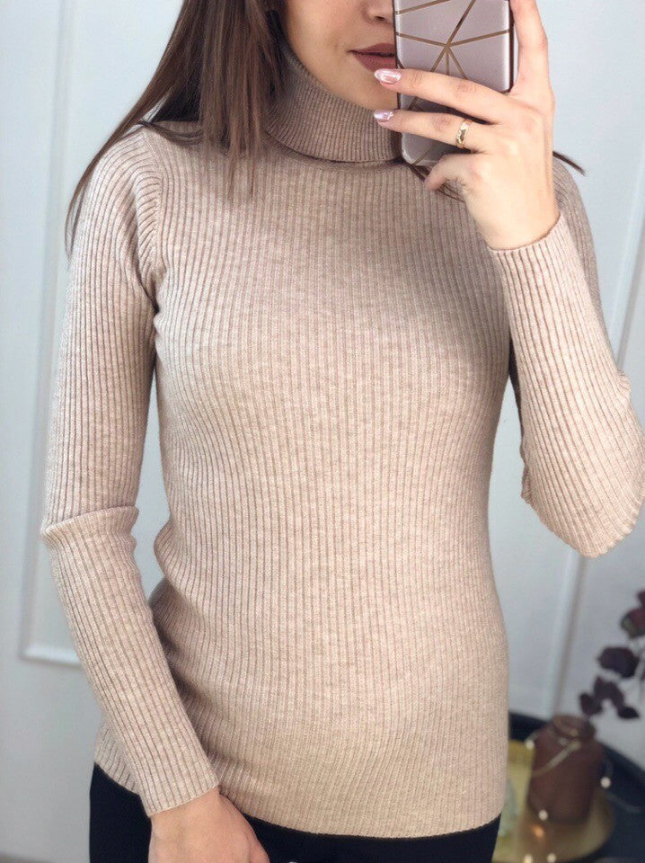 Damen Rollkragenpullover aus feinem Rippstrick Sovae