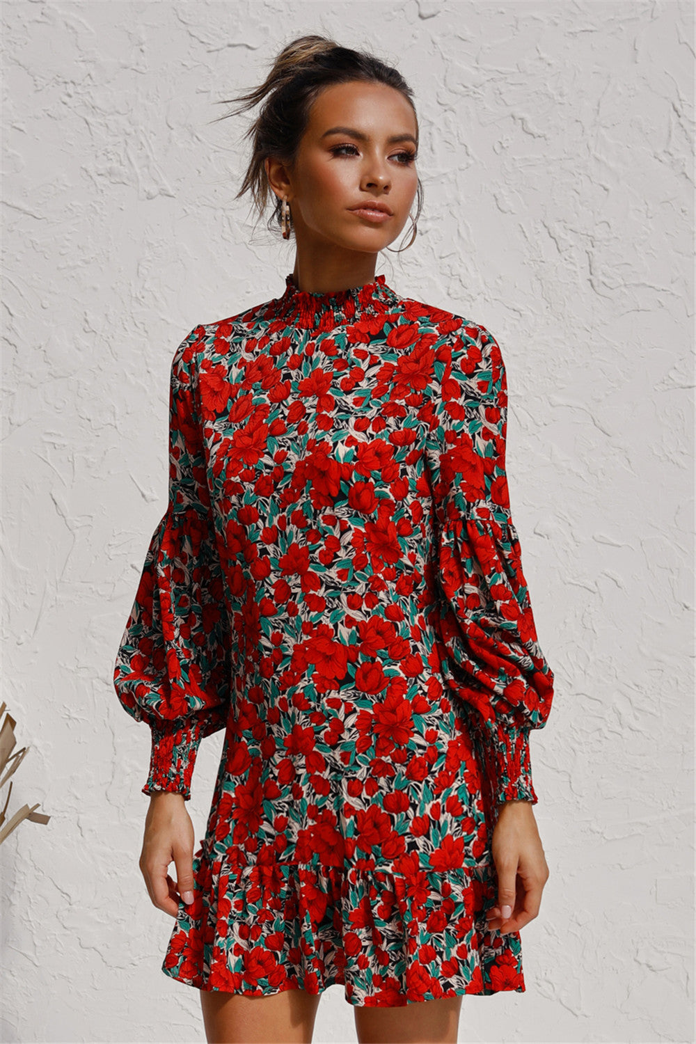 Damen Blümchen Minikleid mit voluminösen Ärmeln und dekorativem Stehkragen Sovae