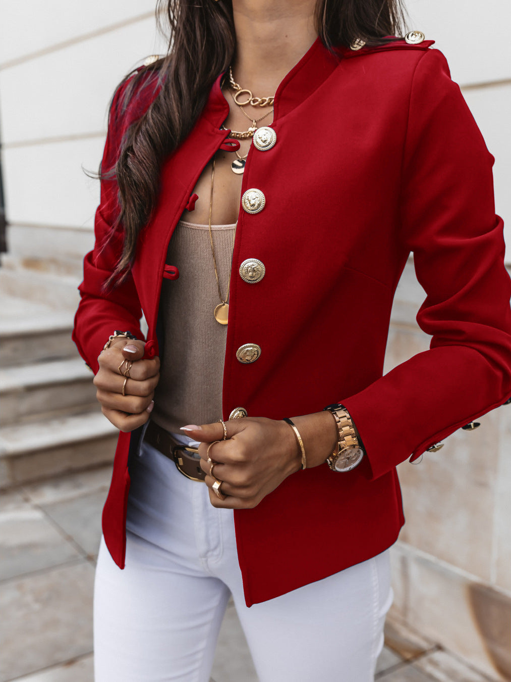Damen elegante Blazerjacke mit goldenen Knöpfen und hochwertigen Details Sovae