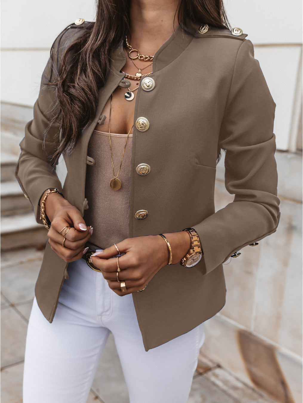 Damen elegante Blazerjacke mit goldenen Knöpfen und hochwertigen Details Sovae