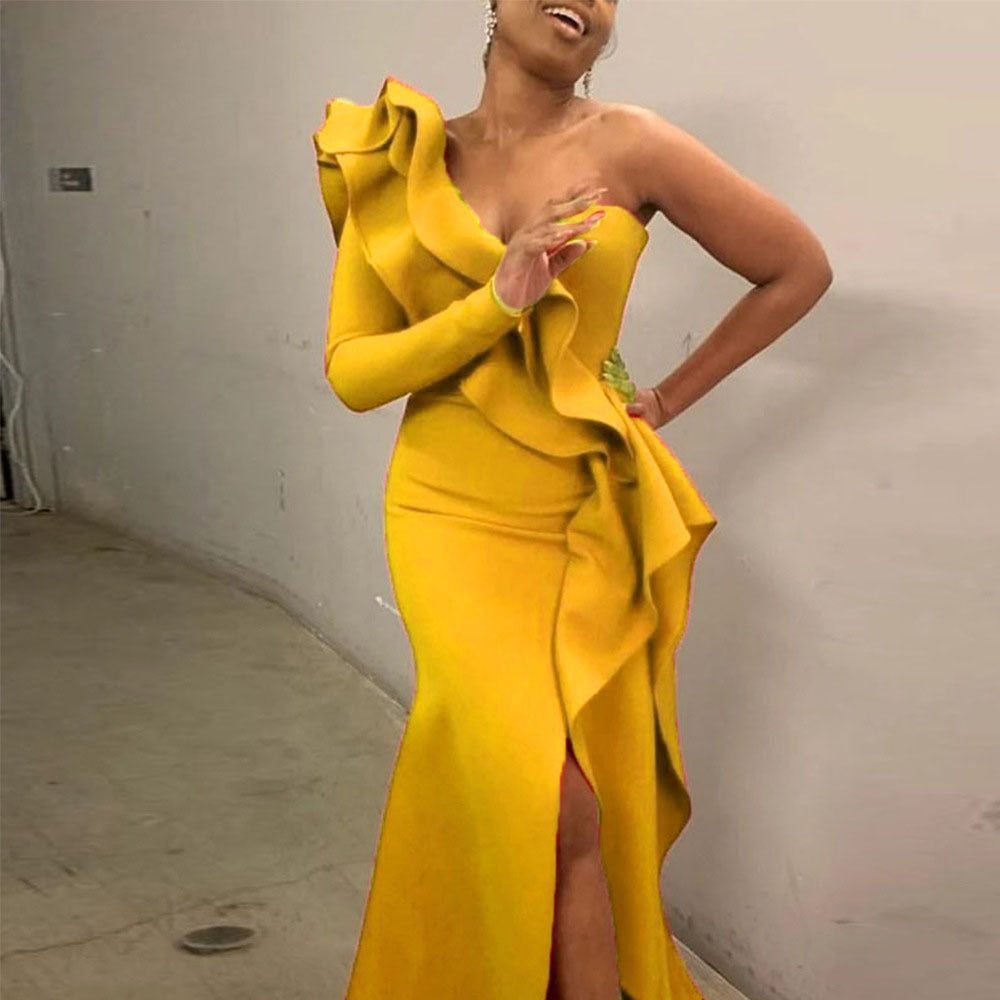 Damen Abendkleid mit asymmetrischem Rüschen-Design und hohem Schlitz Sovae