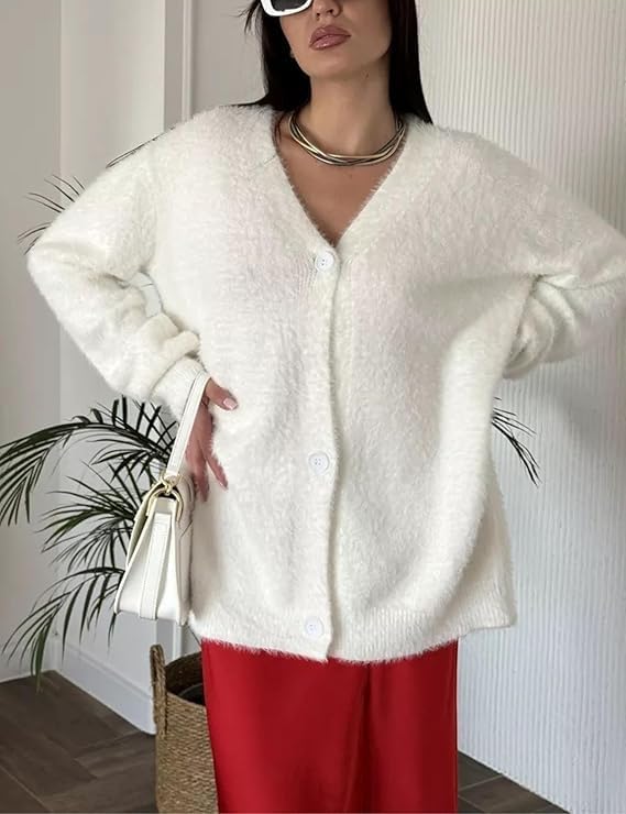 Damen kuschelige Strickjacke mit weichem Mohair-Mix und eleganter Knopfleiste