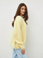 Damen kuschelige Strickjacke mit weichem Mohair-Mix und eleganter Knopfleiste