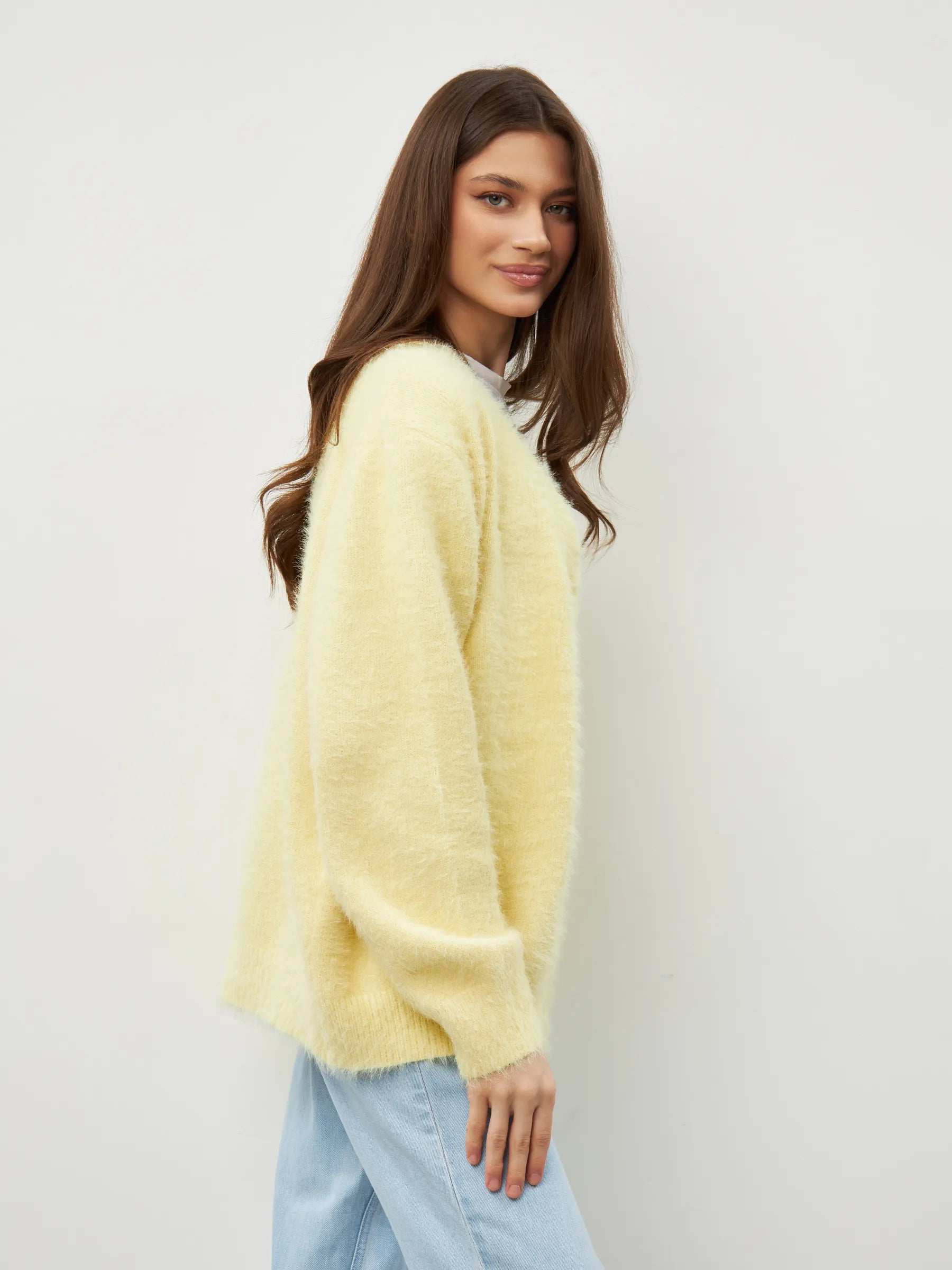 Damen kuschelige Strickjacke mit weichem Mohair-Mix und eleganter Knopfleiste