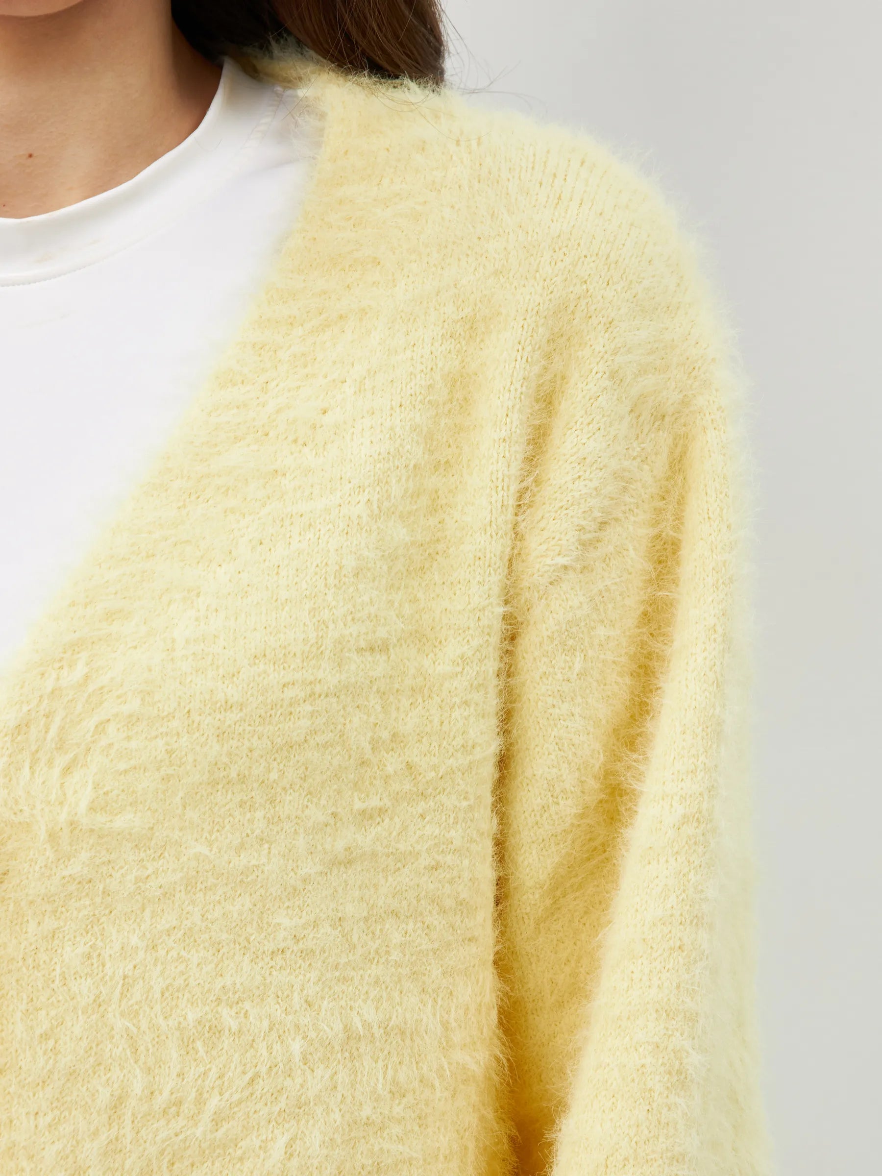 Damen kuschelige Strickjacke mit weichem Mohair-Mix und eleganter Knopfleiste