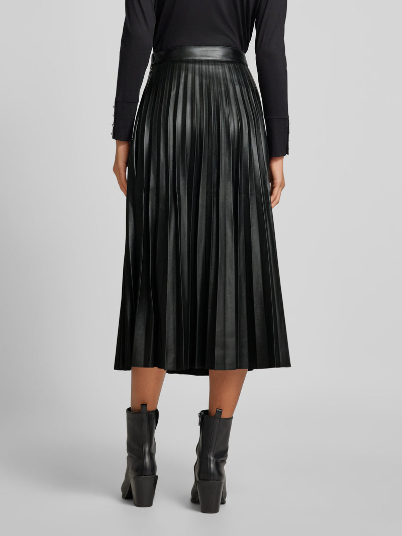 Faltenrock in Lederoptik