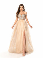 Sovae | Elegantes Abendkleid mit Pailletten, Netzstoff und seitlichem Schlitz