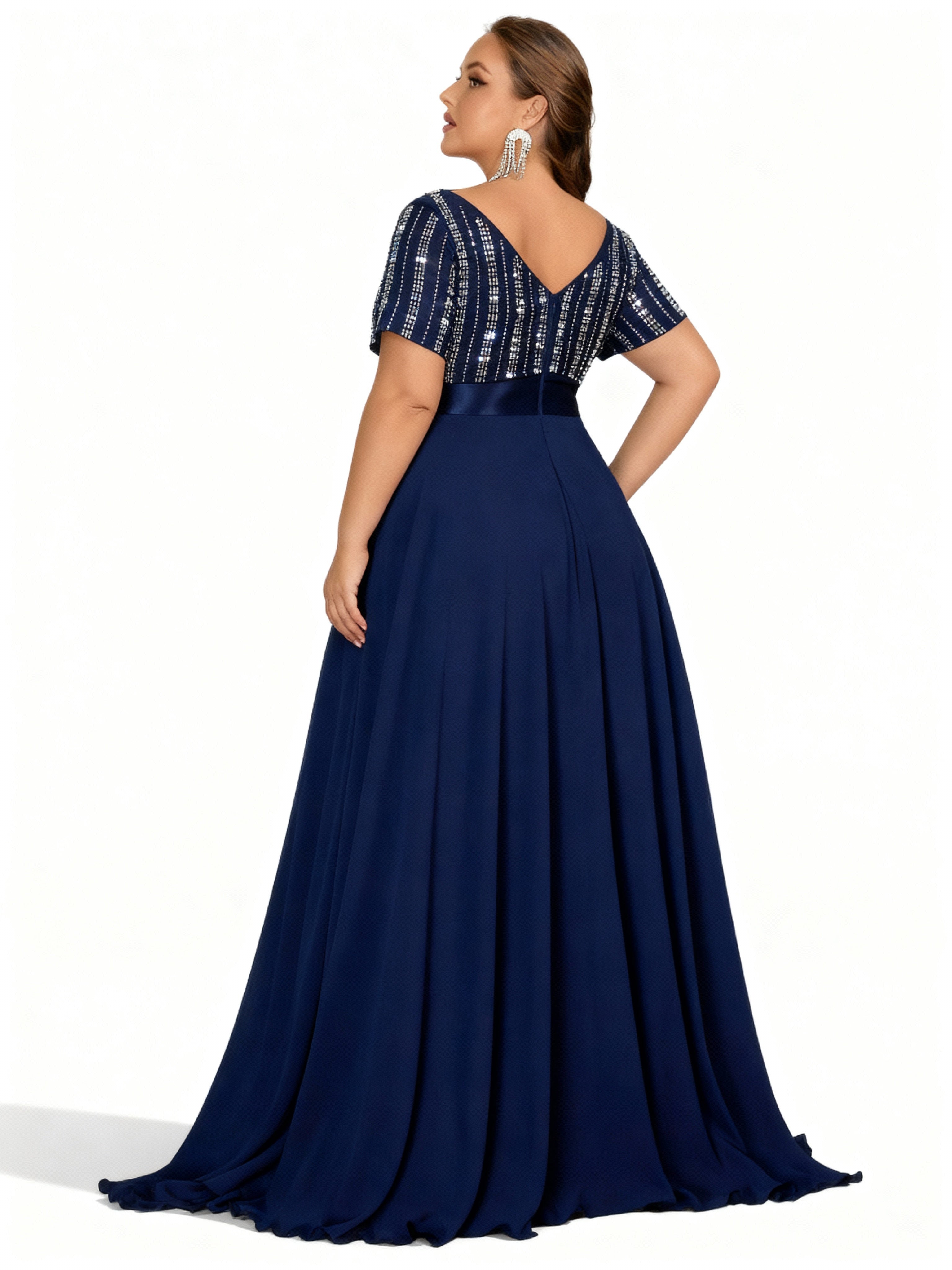 Sovae | Langkleid in Großen Größen mit Strass und Perlen