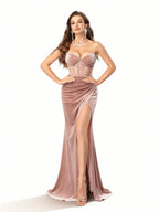 Sovae | Süßes Abendkleid in Rosa mit Spitze, Samt und hohem Beinschlitz