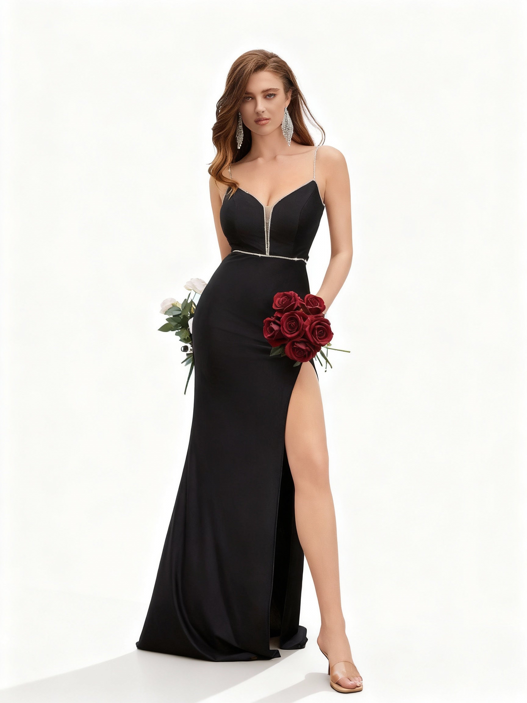 Sovae | Glamouröses Schwarzes Kleid mit Trägerdesign und Hohem Beinschlitz