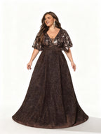 Sovae | Champagnerfarbenes Langes Kleid mit Blumen-Pailletten in Großen Größen