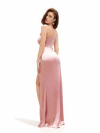 Sovae | Märchenhaftes Brautjungfernkleid mit Neckholder und hohem Schlitz