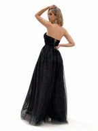 Sovae | Prinzessinnenkleid in Schwarz mit Pailletten, trägerlos und hohem Schlitz