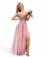 Sovae | Elegantes Abendkleid mit Pailletten, Netzstoff und seitlichem Schlitz