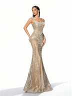 Sovae | Glänzendes Abendkleid mit Pailletten und Perlen, rückenfrei und ärmellos im Meerjungfrauenschnitt