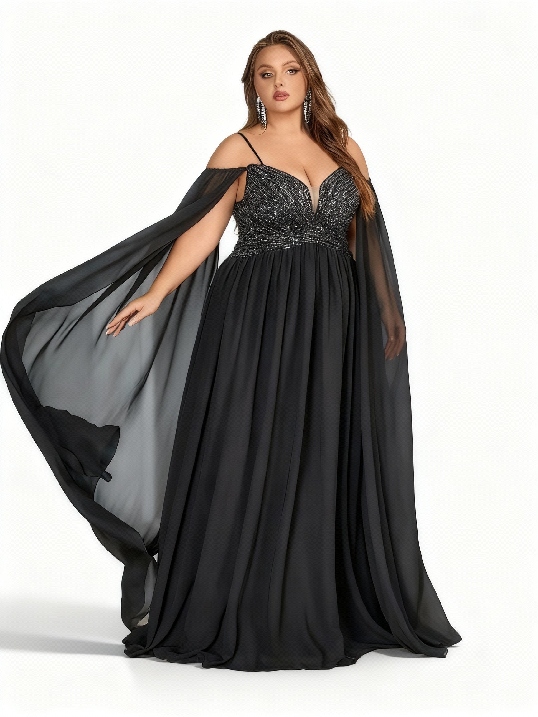 Sovae | Göttliches Schwarzes Kleid in Übergröße mit Pailletten und Cape-Ärmeln