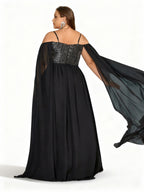Sovae | Göttliches Schwarzes Kleid in Übergröße mit Pailletten und Cape-Ärmeln