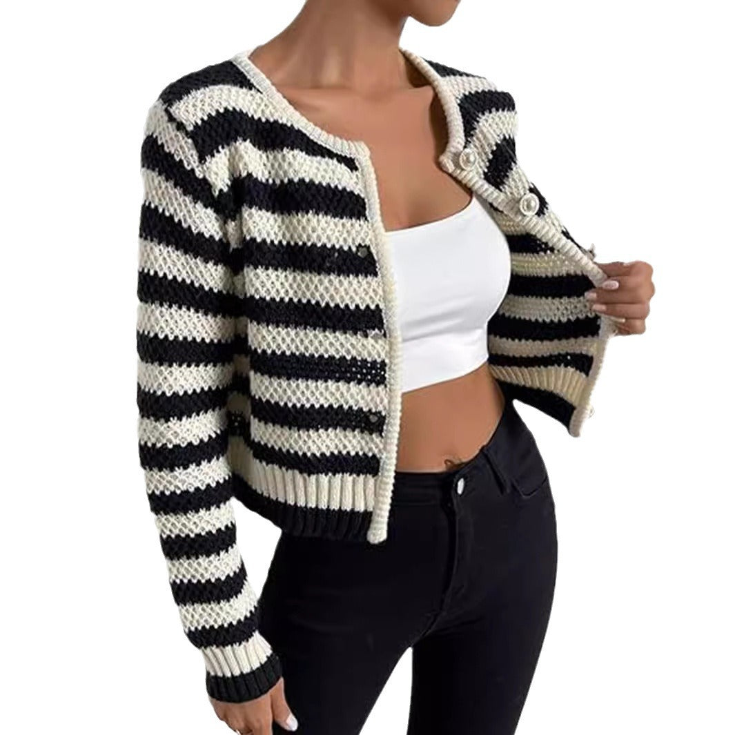 Damen gestreifte Strickjacke mit dekorativen Knöpfen Sovae