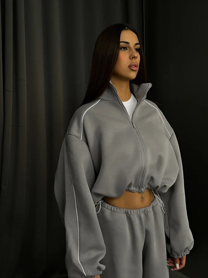 Damen oversized Sweatjacke mit hohem Kragen und elastischer Bundhose Sovae