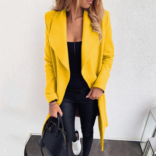 Damen eleganter Öffentlicher Mantel mit asymmetrischem Schnitt und weichem Stoff Sovae