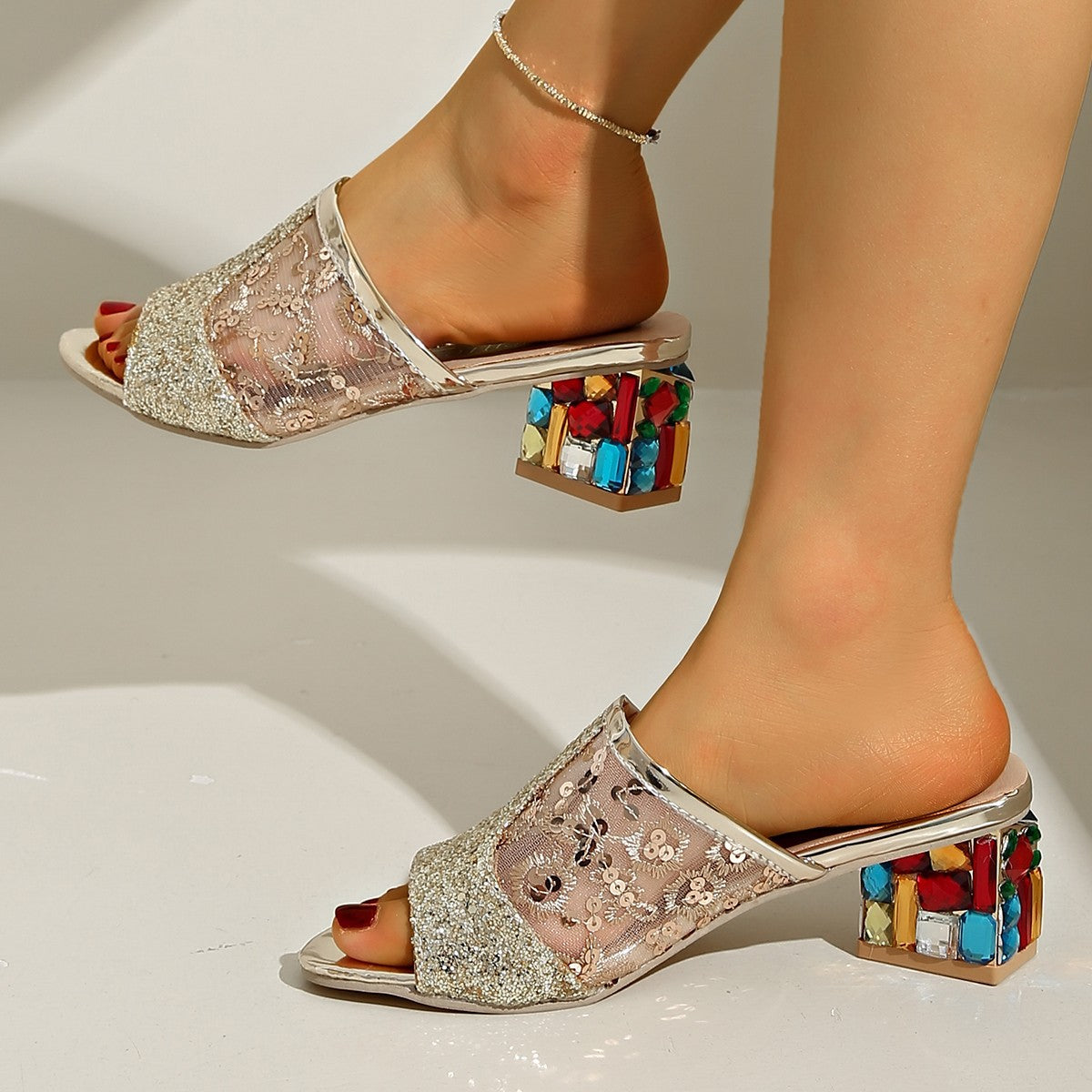 Damen Pantoletten mit glitzerndem Blockabsatz und floralem Design Sovae