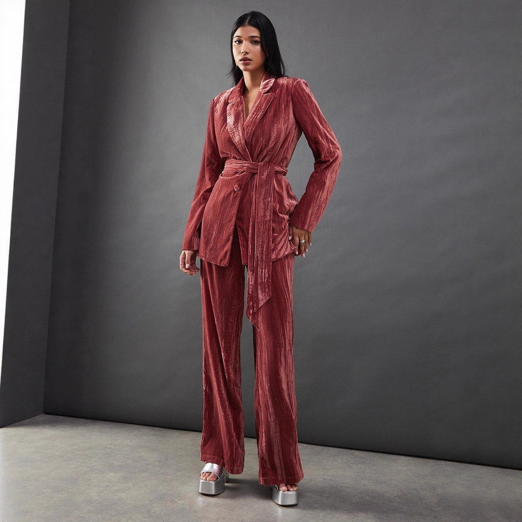 Damen elegantes Ensemble bestehend aus Blazer und Hose Sovae