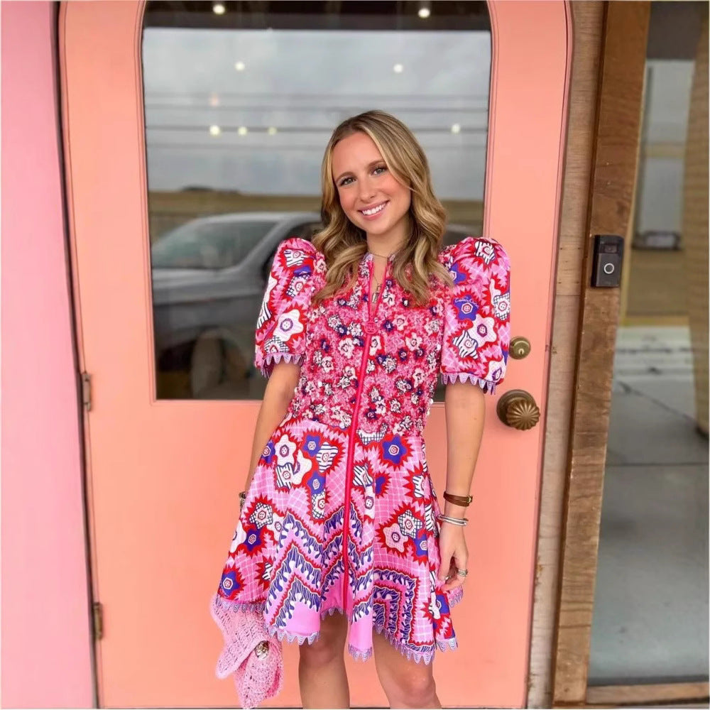 Damen Wickelkleid mit buntem floralen Muster und elastischen Details Sovae