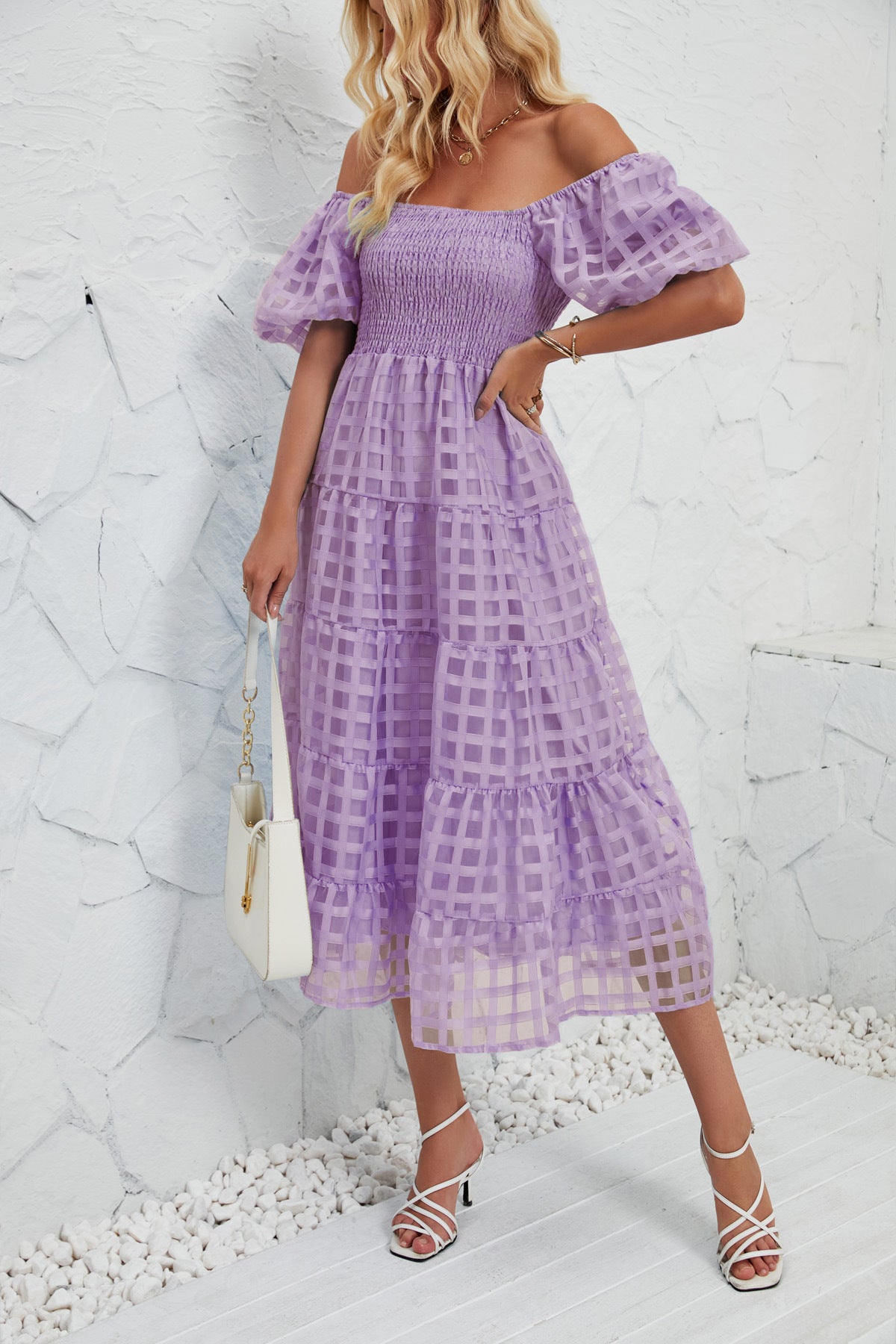 Damen luftiges Maxikleid mit gerafften Puffärmeln und Karomuster Sovae