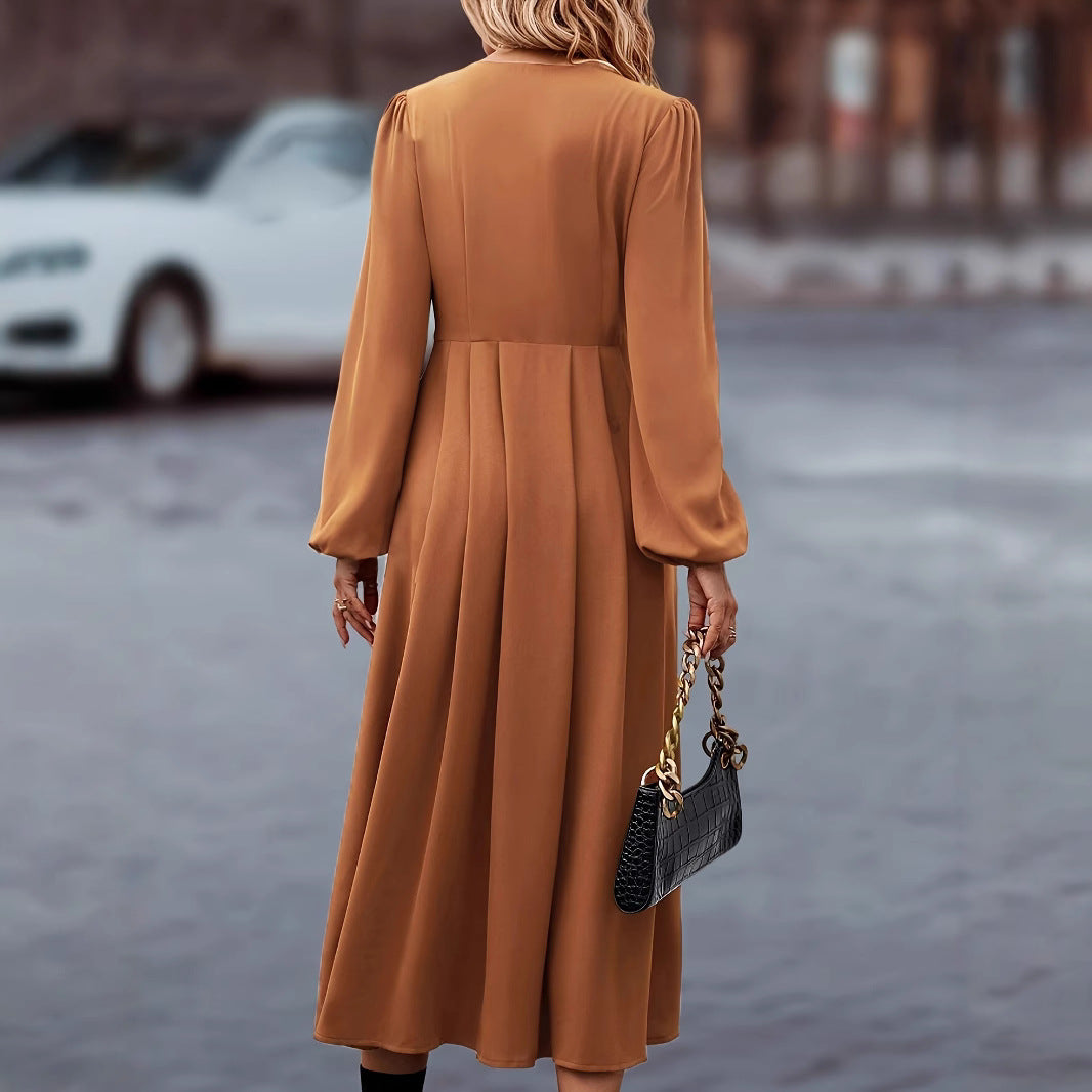 Damen Maxikleid mit V-Ausschnitt und Knopfdetails Sovae