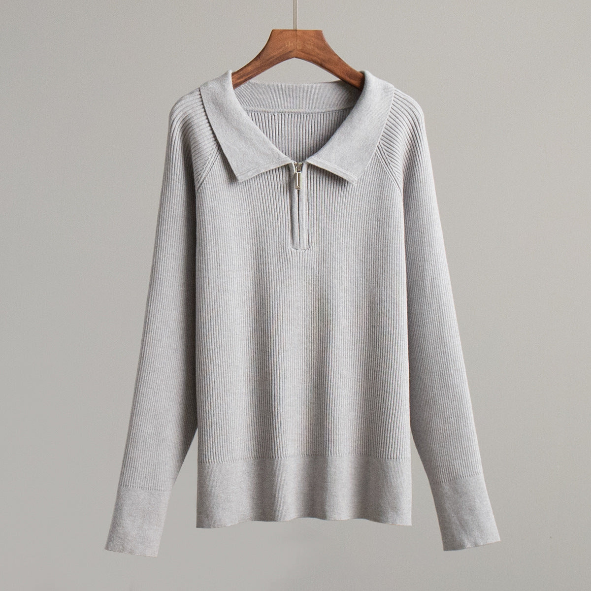 Damen Gemütlicher Feinstrickpullover mit Kängurutasche und Kragen Sovae