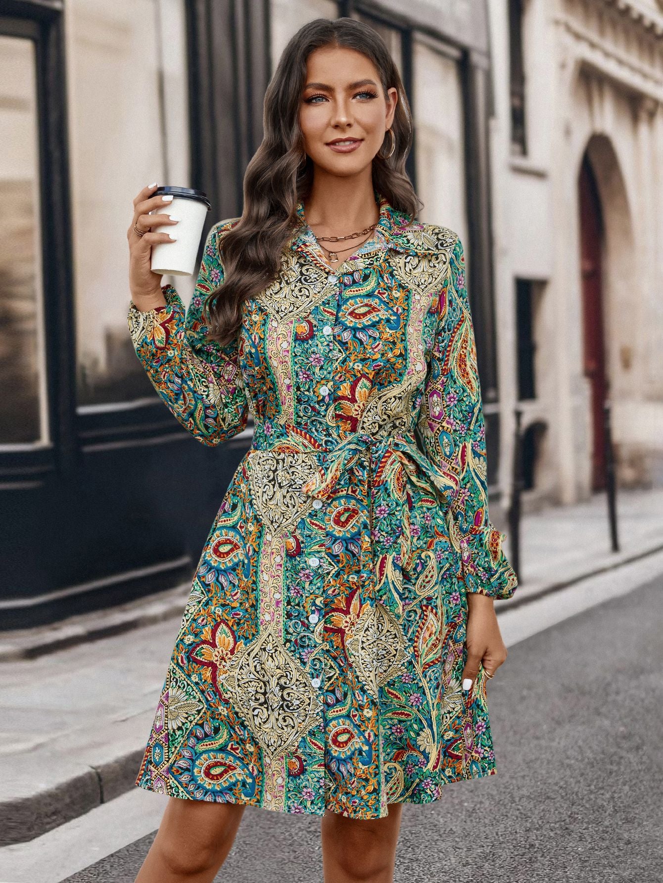 Damen Hemdblusenkleid mit buntem Paisleymuster und Gürtel Sovae