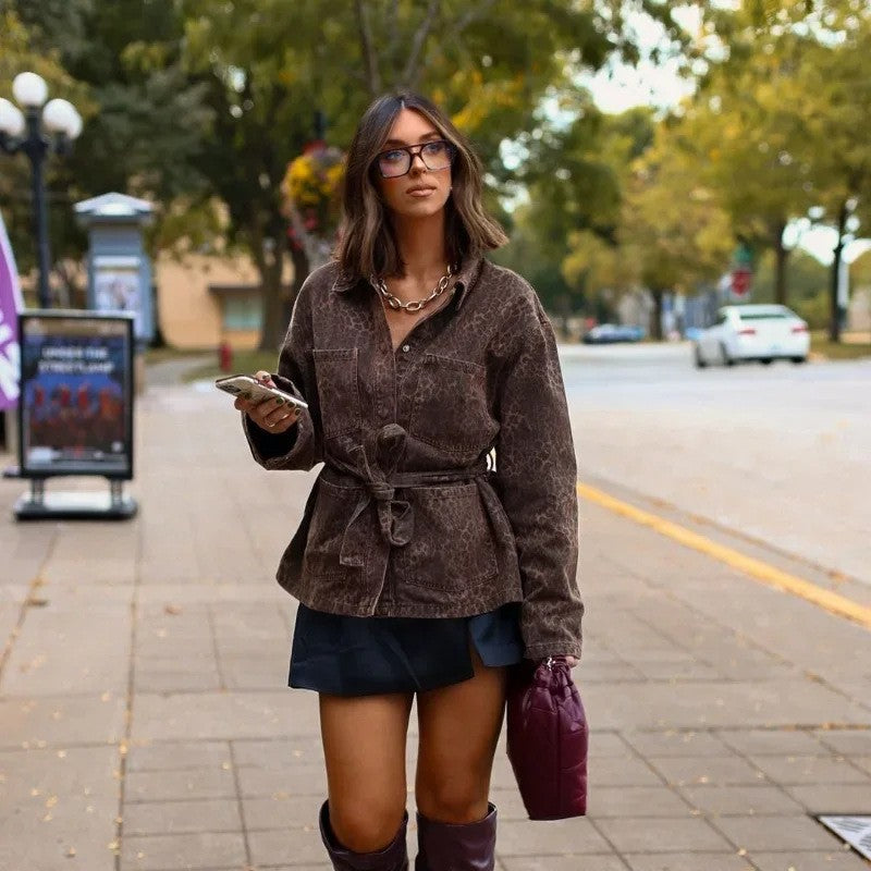 Damen Utility-Jacke mit animalischem Muster und taillierbarem Gürtel Sovae