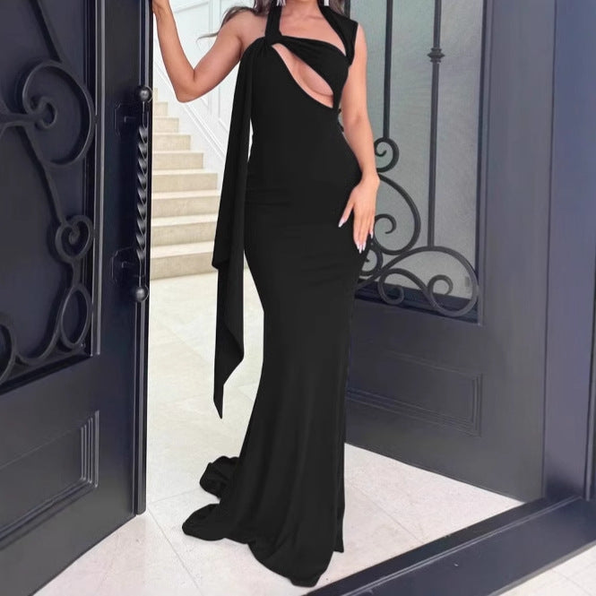 Damen Maxi-Kleid mit asymmetrischem Schnitt und raffiniertem Ausschnitt Sovae