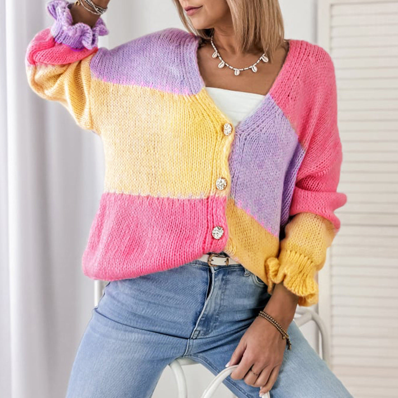 Damen modischer Oversized-Cardigan mit buntem Streifenmuster und voluminösen Ärmeln Sovae