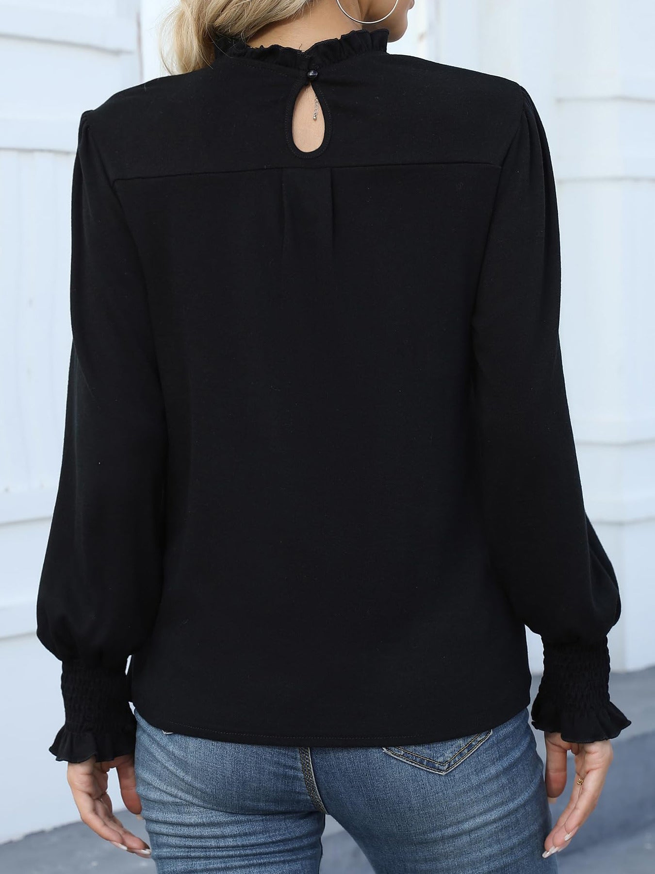 Damen elegante Bluse mit rüschendetails und feinen Falten Sovae