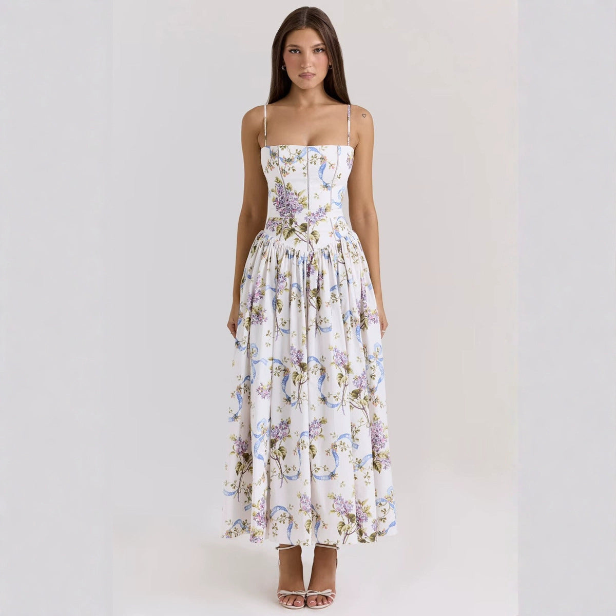 Damen Maxikleid mit floralen Stickereien und luftiger Silhouette Sovae