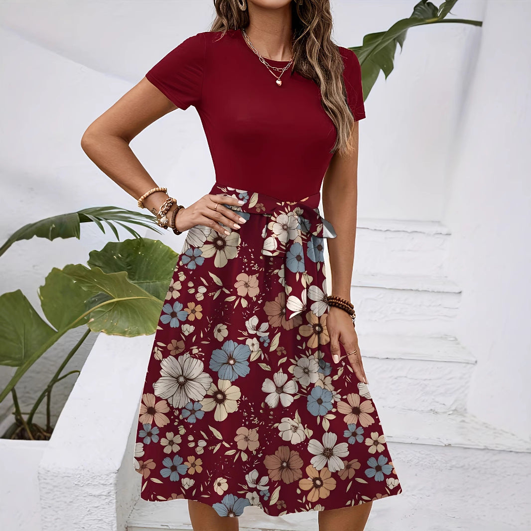 Damen Midikleid mit floralem Design und tailliertem Schnitt Sovae