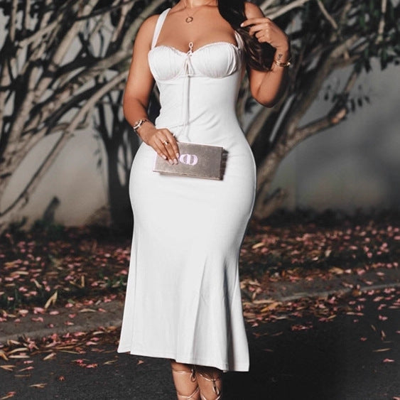 Damen Elegantes Maxikleid mit raffinierten Trägerdetails und figurbetonter Silhouette Sovae