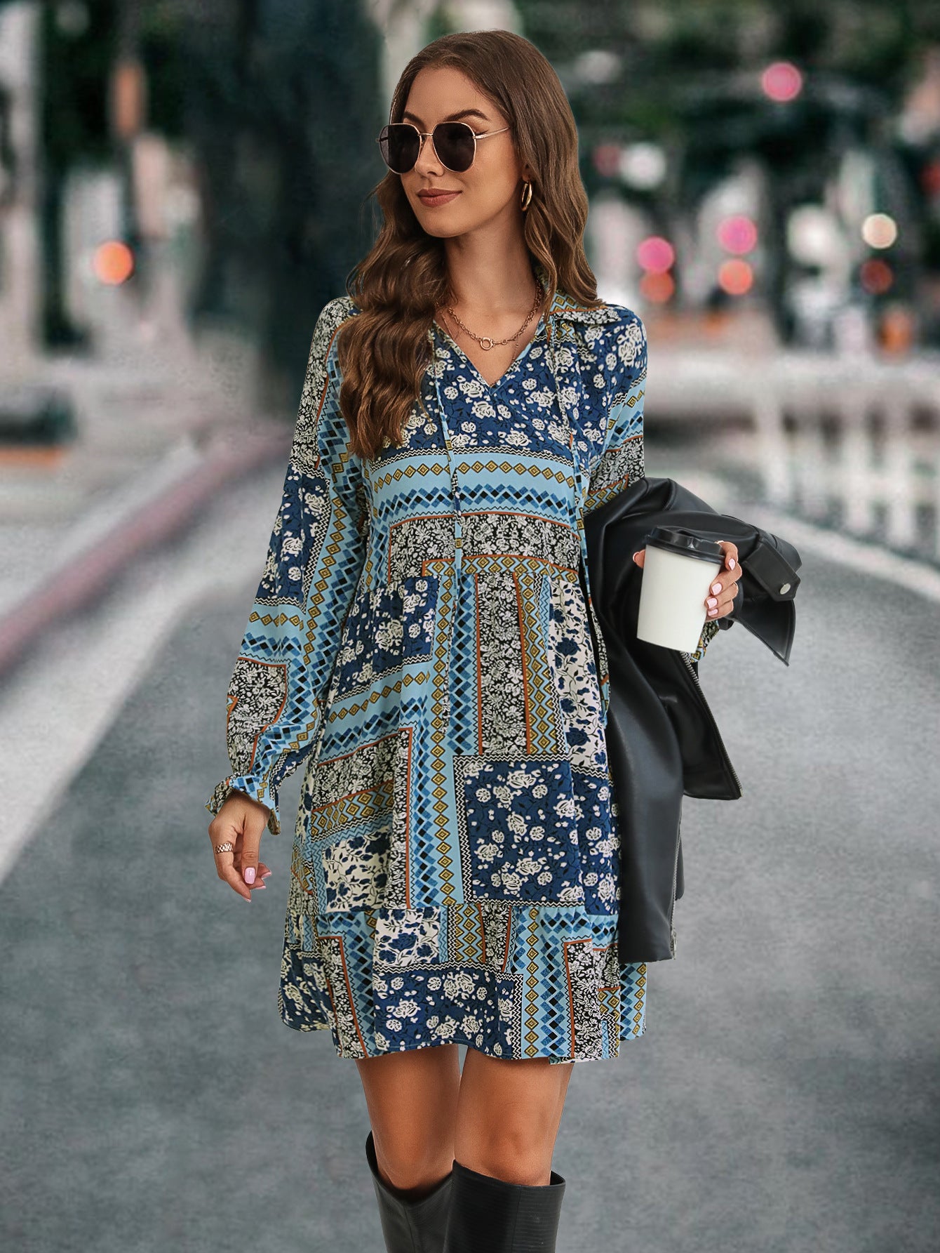 Damen Boho-Minikleid mit langen Ärmeln und buntem Muster Sovae