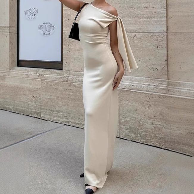 Damen Elegantes Maxikleid mit asymmetrischem Schulterdesign und tiefem V-Ausschnitt Sovae