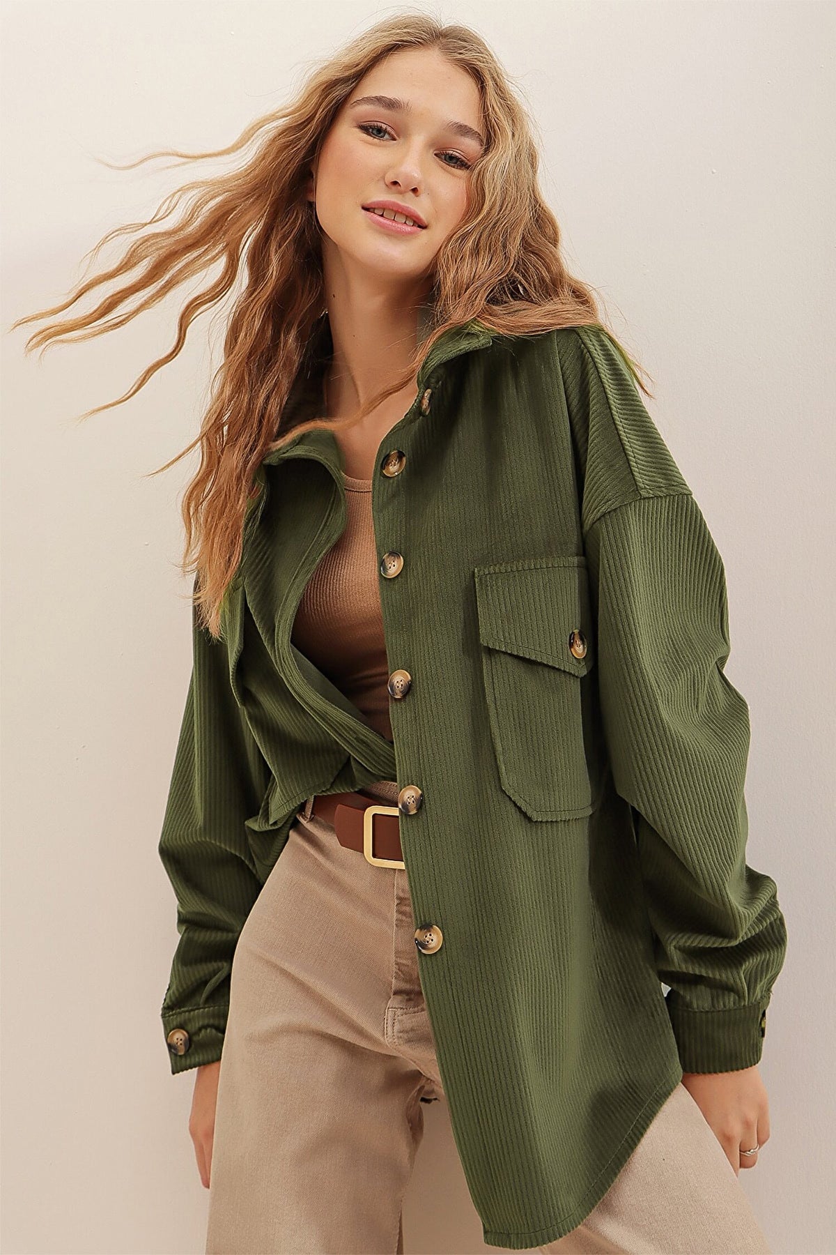 Damen Oversized Kordjacke Sovae