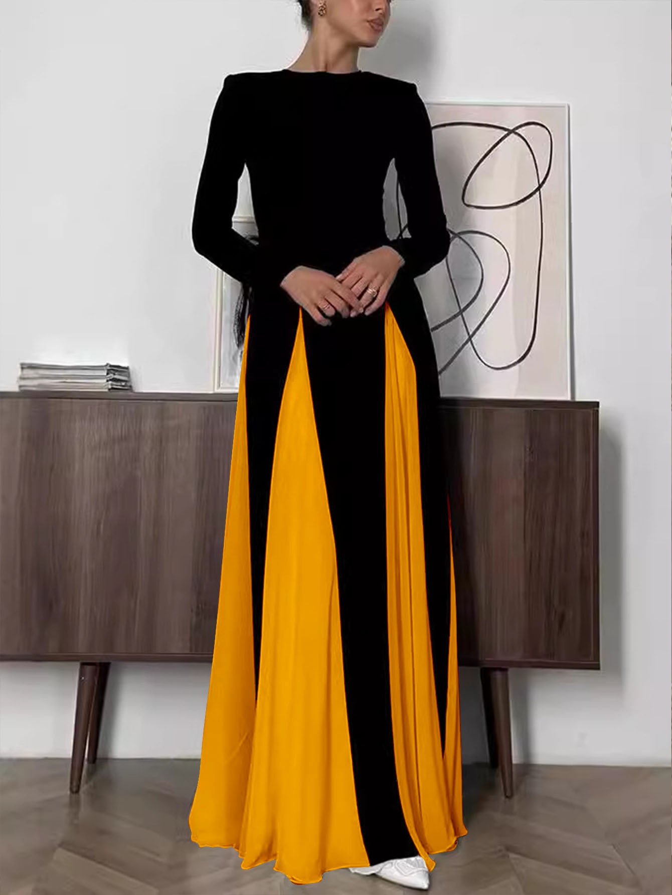 Damen Elegantes und modernes Maxi-Kleid mit asymmetrischem Schnitt Sovae
