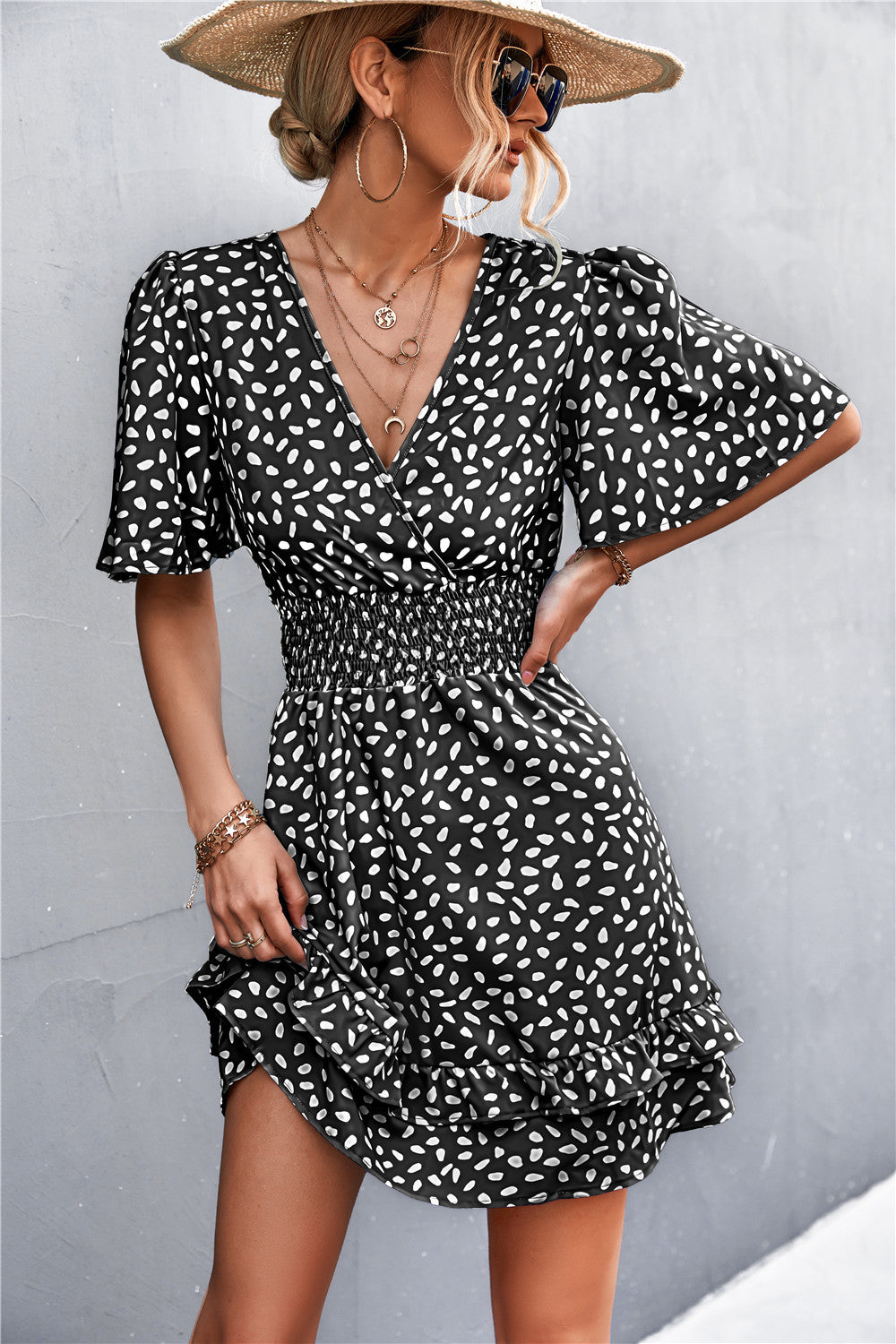 Damen Blümchen Minikleid mit Rüschen und elastischem Taillenbund Sovae